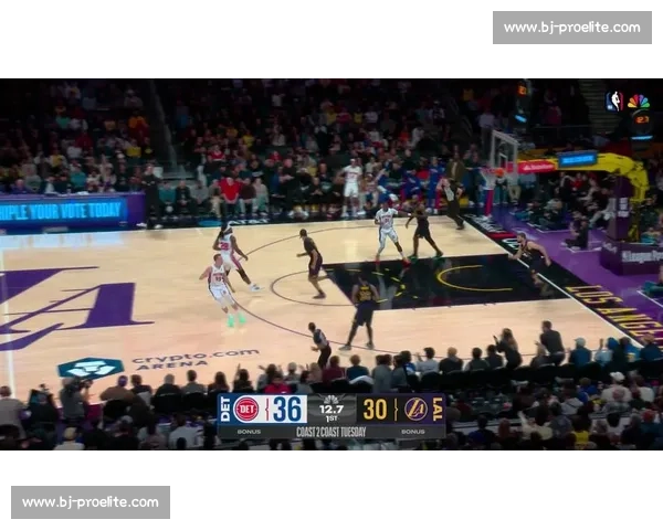 活塞对决湖人全场回放解析巨星表现与关键时刻盘点精彩攻防走势复盘